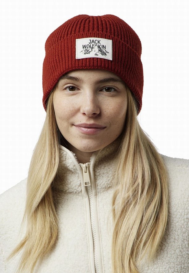 Red Women Jack Wolfskin Badge Beanie | 41148423
